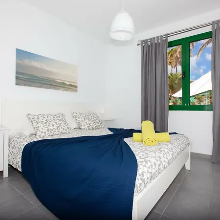 Luxury Front Apartmentos Tahiche *